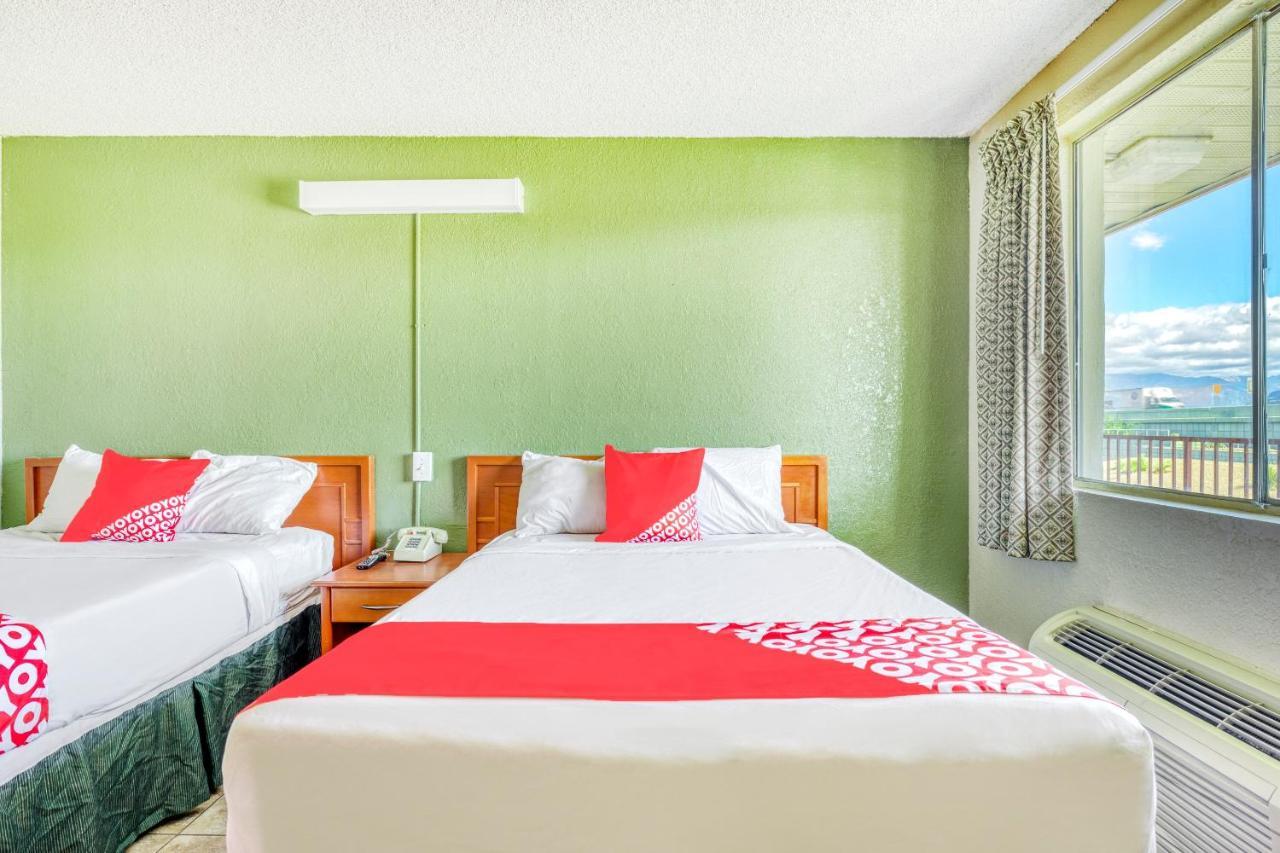 Oyo Hotel Tucson Downtown ภายนอก รูปภาพ