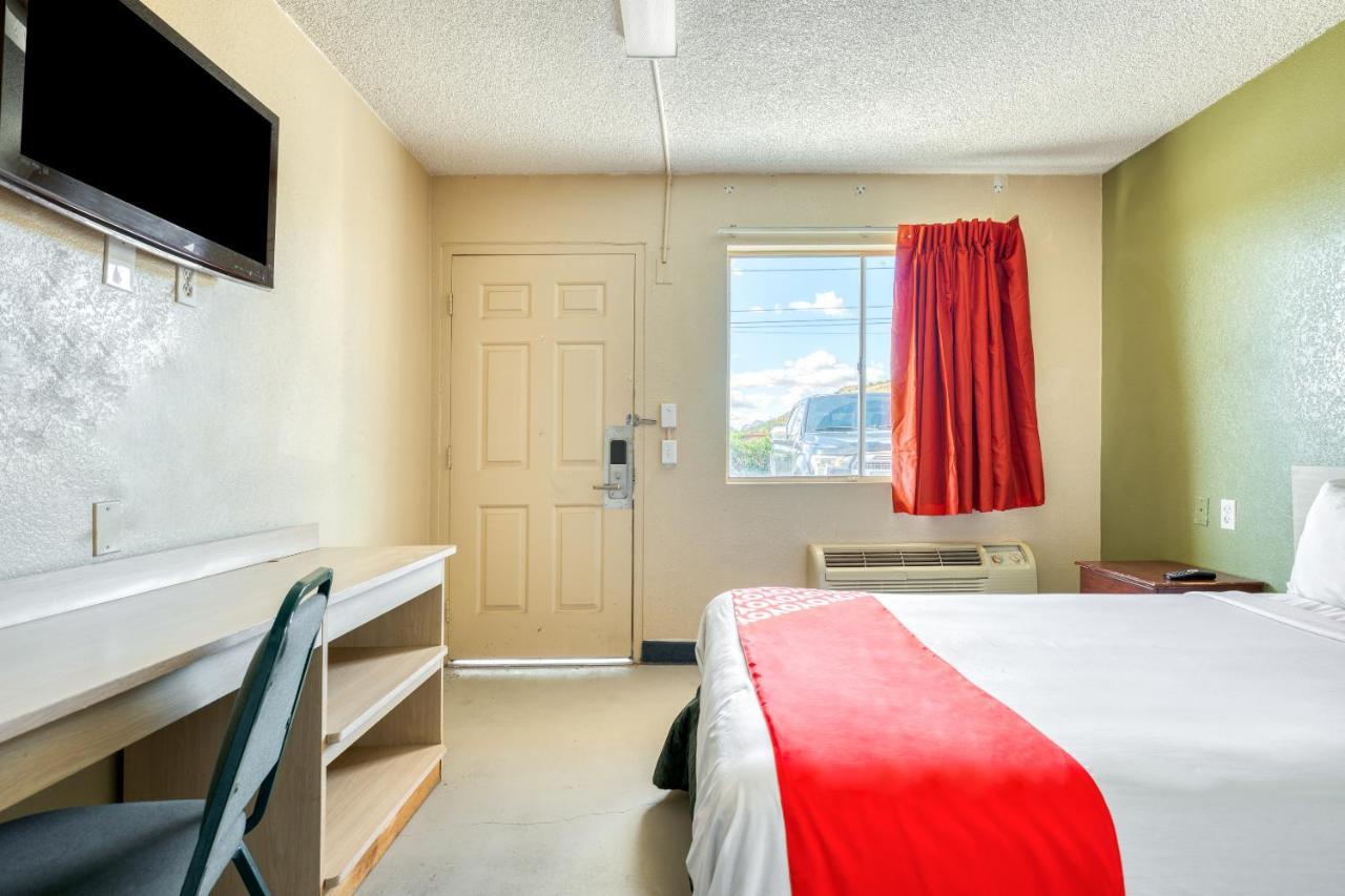 Oyo Hotel Tucson Downtown ภายนอก รูปภาพ